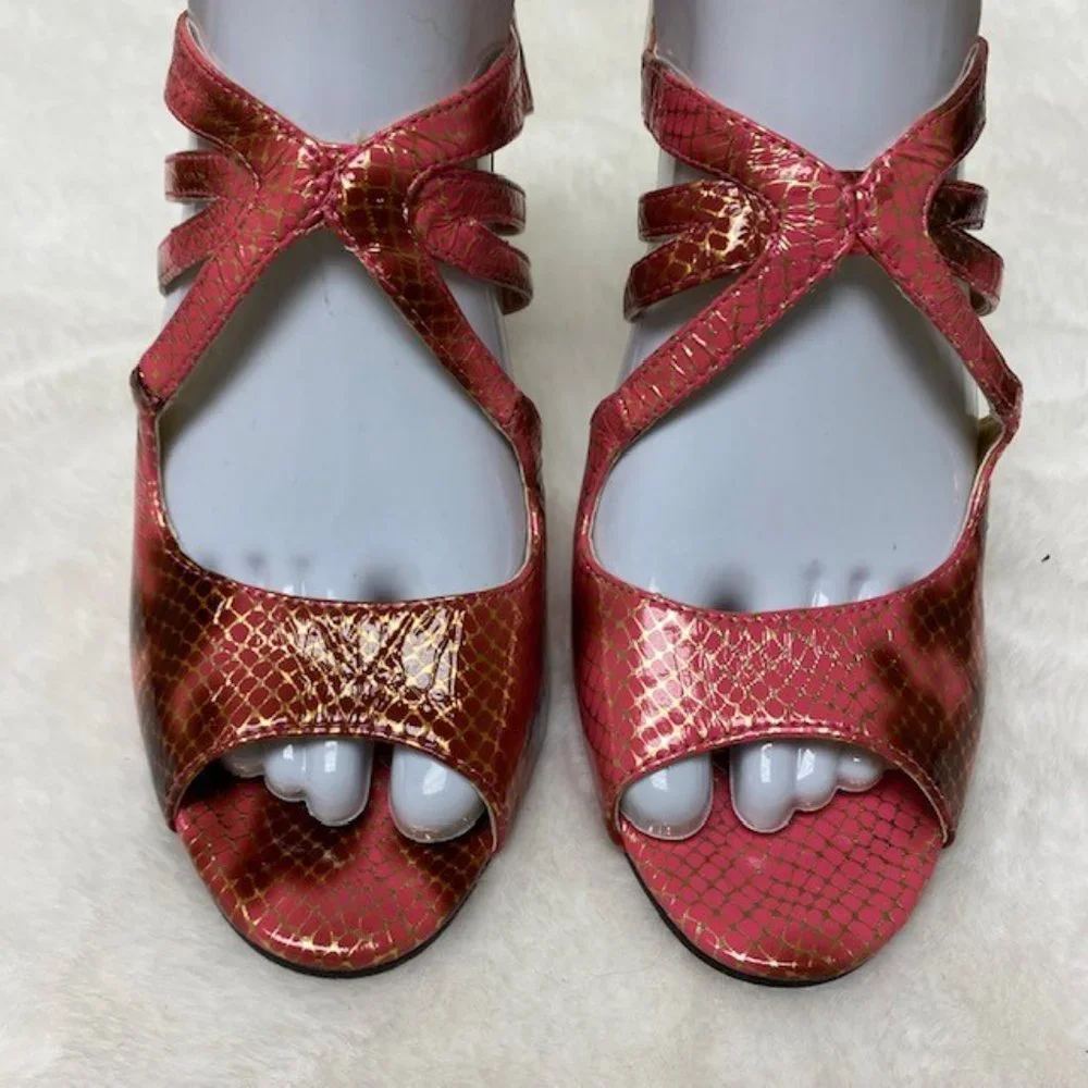 WILD ROSE Gold Pink Strappy Faux Snake Heels, size 7‎